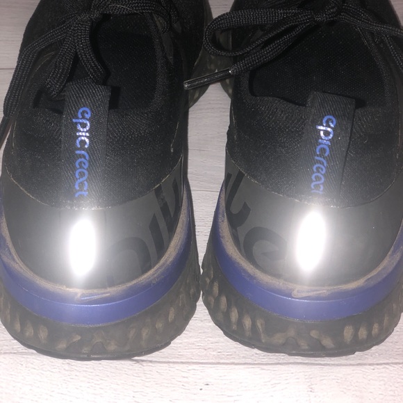 USED Nike Epic React Shoes - RARE color way - Picture 4 of 6